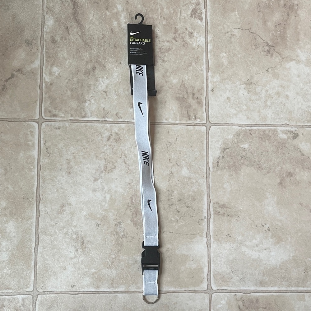 Nike‎ Detachable Lanyard with Detachable Clip